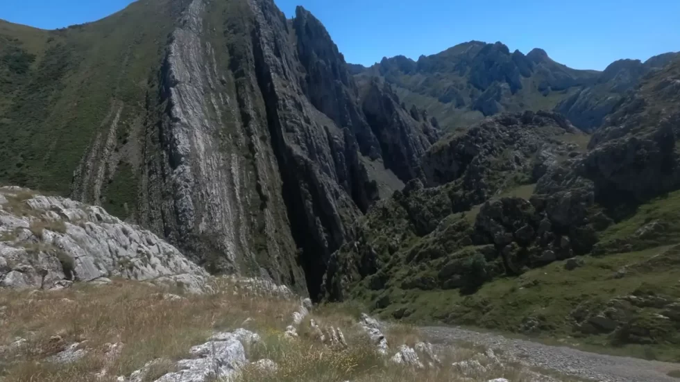 Barranco de Pincuejo León TIKI Aventura