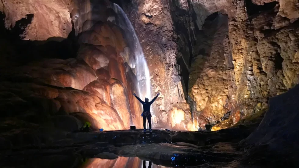 Cueva de Valporquero Espeleobarranquismo en León 4