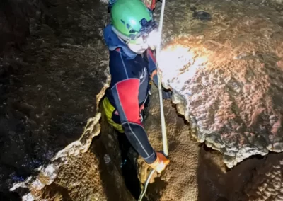 Cueva de Valporquero Sima de Perlas Espeleobarranquismo en León 5
