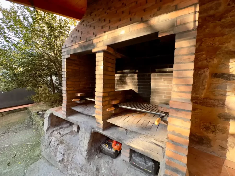 Albergue turístico de montaña Valle de Arbas TIKI Aventura León